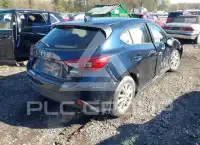 2015 Mazda 3 photo
