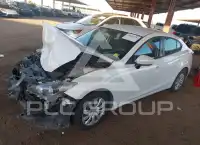 2015 Mazda 3 фото