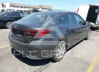 2015 Mazda 3 фото