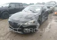 2015 Mazda 3 photo