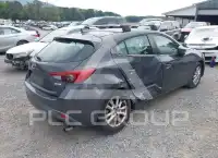 2015 Mazda 3 photo