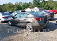 2015 Mazda 3 photo