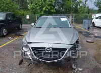 2015 Mazda 3 photo