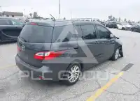 2015 Mazda 5 photo