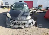 2015 Mazda 5 photo
