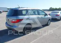 2015 Mazda 5 photo
