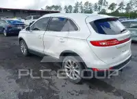 2015 Lincoln MKC photo