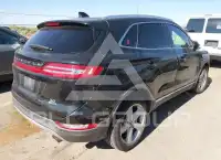 2015 Lincoln MKC photo