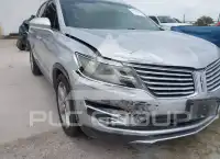 2015 Lincoln MKC photo
