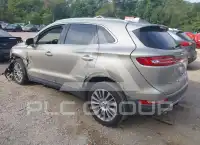 2015 Lincoln MKC photo