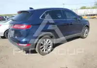 2015 Lincoln MKC photo