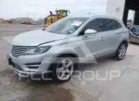 2015 Lincoln MKC photo