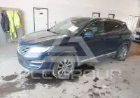 2015 Lincoln MKC photo
