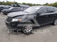 2015 Lincoln MKT фото