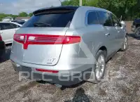 2015 Lincoln MKT фото