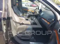 2015 Lincoln MKT фото