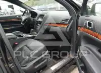 2015 Lincoln MKT фото