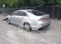 2015 Lincoln MKZ photo