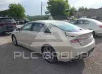 2015 Lincoln MKZ photo