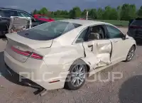 2015 Lincoln MKZ photo