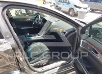 2015 Lincoln MKZ photo