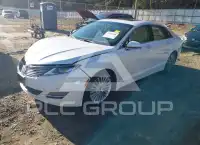 2015 Lincoln MKZ photo