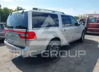 2015 Lincoln NAVIGATOR photo