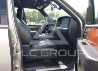 2015 Lincoln NAVIGATOR photo