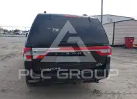 2015 Lincoln NAVIGATOR photo