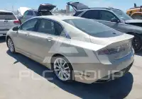 2015 Lincoln MKZ photo