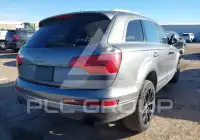 2015 Audi Q7 photo