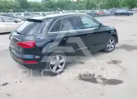 2015 Audi Q3 фото