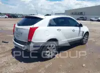 2015 Cadillac SRX photo