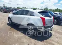 2015 Cadillac SRX photo