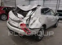 2015 Cadillac SRX фото