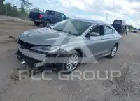 2015 Chrysler 200 photo
