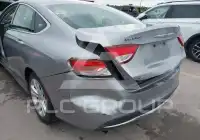 2015 Chrysler 200 фото