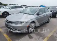 2015 Chrysler 200 фото