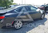 2015 Chrysler 200 фото