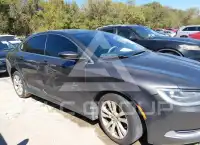 2015 Chrysler 200 фото