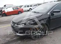 2015 Chrysler 200 фото