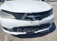 2015 Chrysler 200 фото