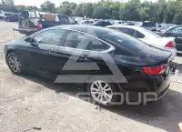 2015 Chrysler 200 фото