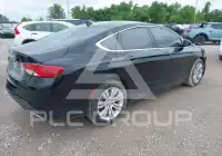 2015 Chrysler 200 photo