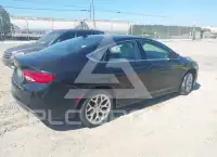 2015 Chrysler 200 фото