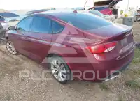 2015 Chrysler 200 photo