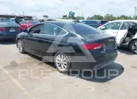 2015 Chrysler 200 фото