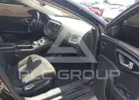 2015 Chrysler 200 photo