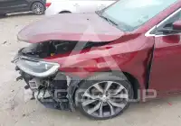 2015 Chrysler 200 фото