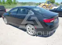 2015 Chrysler 200 фото